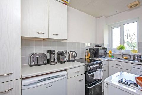 1 bedroom flat for sale, Beacon Gate, London SE14