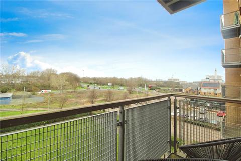 2 bedroom flat for sale, Little Brights Road, Belvedere DA17