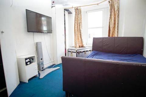 1 bedroom flat for sale, Riverdale Road, Erith DA8