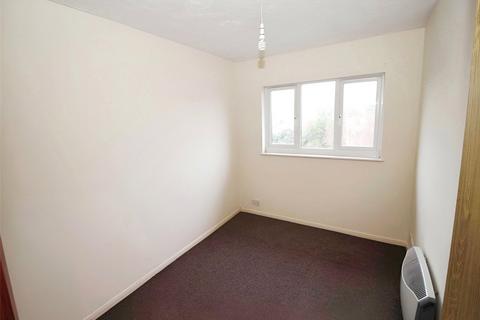 2 bedroom flat for sale, Cricketers Close, Erith DA8