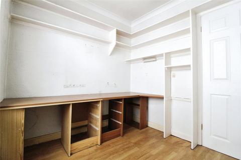18 Cray Road, Belvedere, DA17 6NB