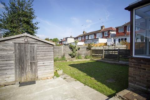 3 Beechfield Road, Erith, DA8 3BB