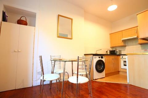 1 bedroom flat to rent, Beaverbank Place, Broughton, Edinburgh, EH7