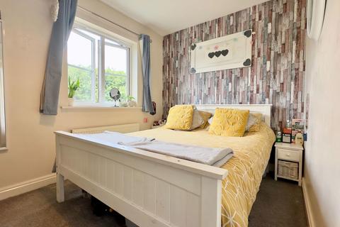 19 Dymond Close, Camelford, PL32 9US