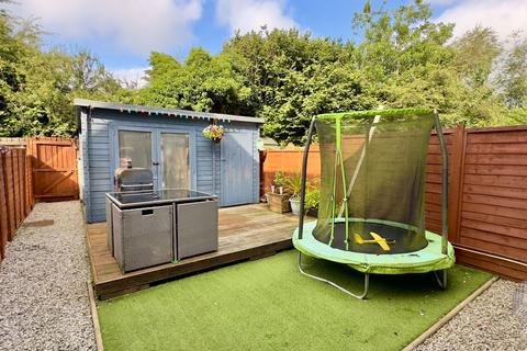 19 Dymond Close, Camelford, PL32 9US