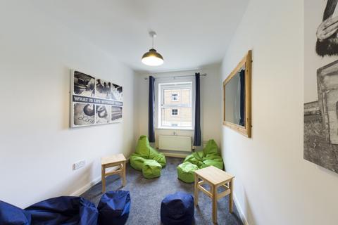 undefined, Lion Court, Northampton NN4