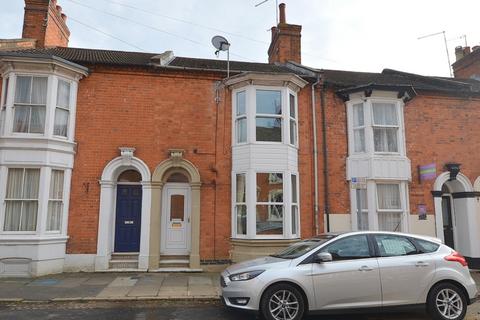 4 bedroom house to rent, Beaconsfield Terrace, Northampton NN1