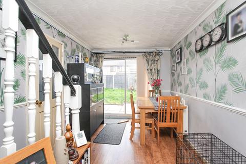 3 bedroom semi-detached house for sale, Brackendale Drive, Warwickshire CV10