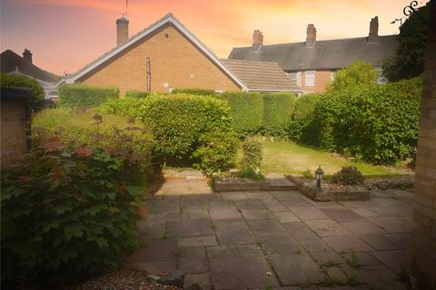 4 Trentham Road, Hartshill, Nuneaton, CV10 0SN