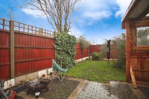 79 Beaumont Road, Nuneaton, CV11 5HF