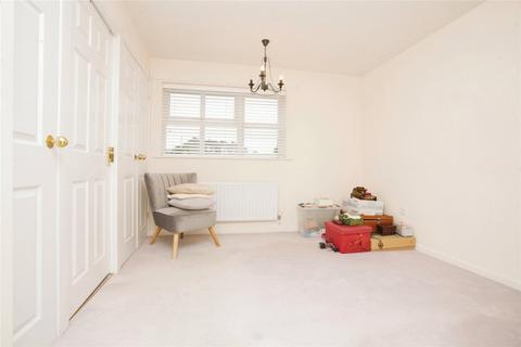 33 Hillside, Hartshill, Nuneaton, CV10 0NX