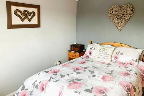 2 Hillside, Hartshill, Nuneaton, CV10 0NN