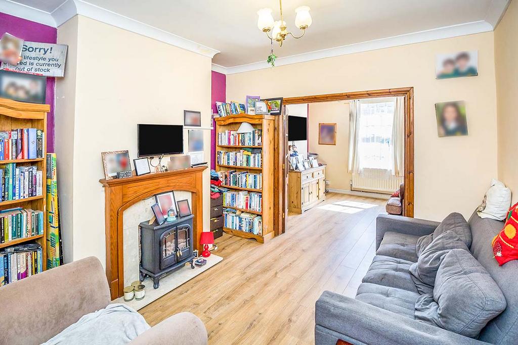 Sitting/Dining Room