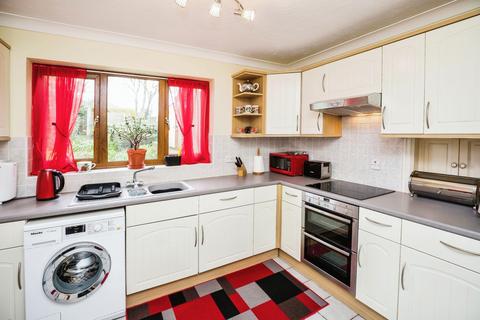 3 bedroom bungalow for sale, Gwelfryn, Powys SY22