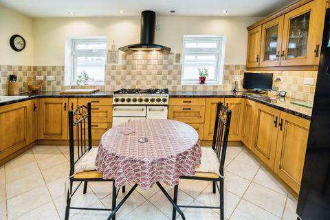 3 bedroom bungalow for sale, Perry Road, Oswestry SY10