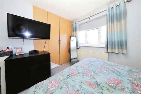 33 Coulter Grove, Perton, Wolverhampton, WV6 7UA