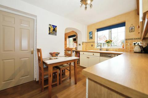 4 Corfe Close, Wolverhampton, WV6 7RT