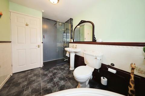 4 Corfe Close, Wolverhampton, WV6 7RT