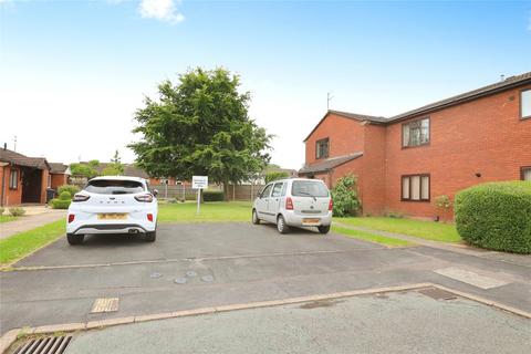 2 bedroom flat for sale, Waveney Avenue, Wolverhampton WV6