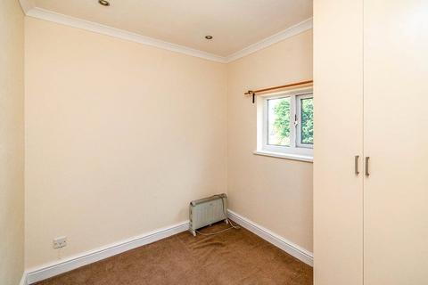 32 Bader Road, Wolverhampton, WV6 7UY