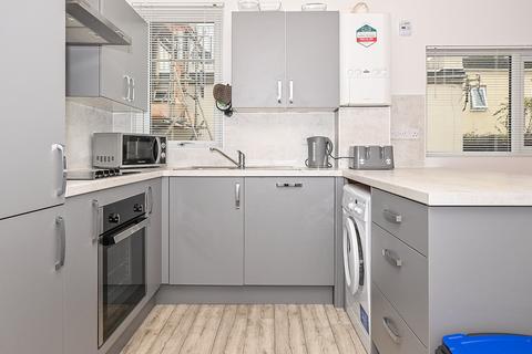 3 bedroom terraced house to rent, Hill Park Crescent, Plymouth PL4