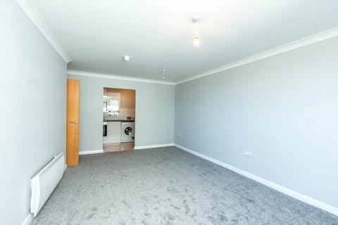 2 bedroom flat for sale, Alencon Link, Hampshire RG21