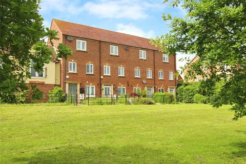 4 bedroom terraced house for sale, Hedgerow Walk, Hampshire SP11