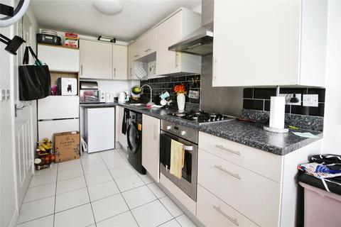 4 bedroom terraced house for sale, Hedgerow Walk, Hampshire SP11