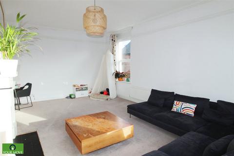 Flat 2, 29 Cheriton Gardens, Folkestone, CT20 2AP