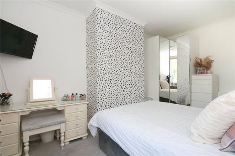 9 Oak Place, Baildon, Shipley, BD17 7QJ