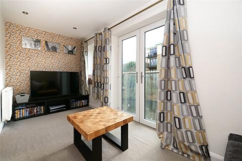 47 Dockfield Road, Shipley, BD17 7AD