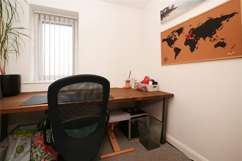 47 Dockfield Road, Shipley, BD17 7AD