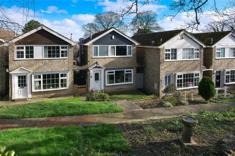 4 bedroom detached house for sale, Kirk Drive, Shipley BD17