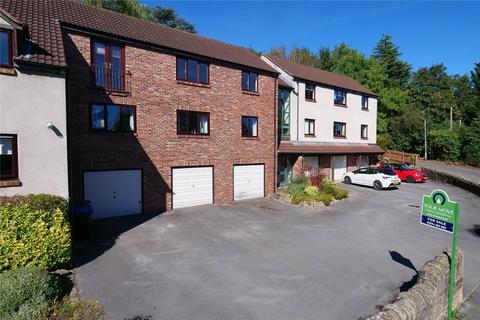 2 bedroom flat for sale, Ridgewood Close, Shipley BD17