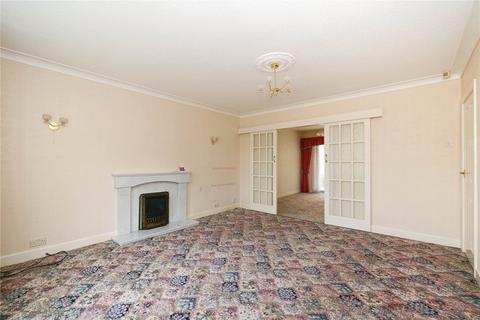 13 Shay Close, Bradford, BD9 6SJ