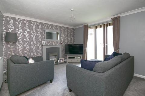 22 Emmeline Close, Bradford, BD10 9RF