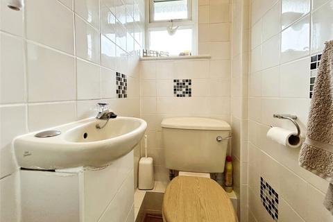 2 Rushton Drive, Leicester, LE2 9HX