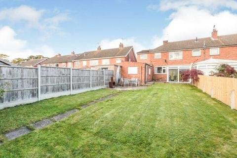 4 bedroom semi-detached house for sale, Hill View Drive, Leicester LE9