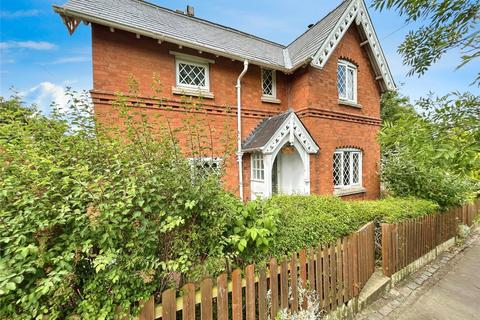 2 bedroom semi-detached house for sale, Church Road, Leicester LE8