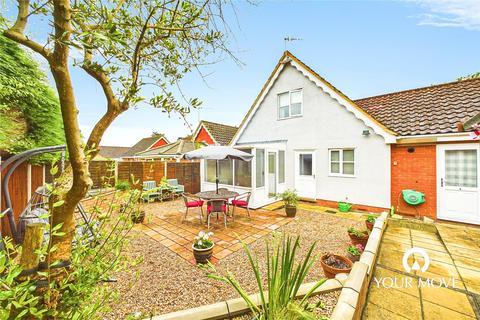 8 Aveling Way, Carlton Colville, Lowestoft, NR33 8BU
