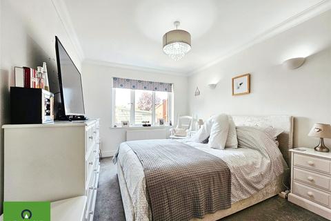 2 bedroom flat for sale, Kingsgate Avenue, Kent CT10