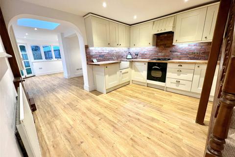 59 Albion Road, Broadstairs, CT10 2UR