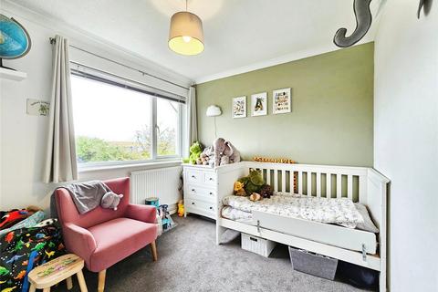 14 Buckhurst Drive, Cliftonville, Margate, CT9 3HT