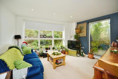 2 bedroom flat for sale, Fleet Street, East Sussex BN1