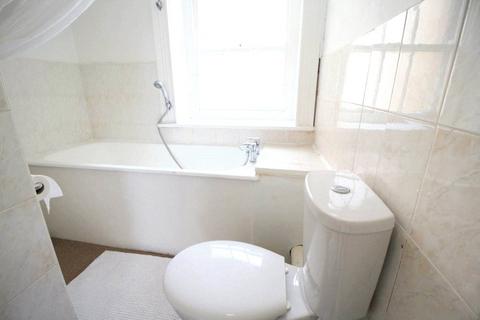 1 bedroom flat to rent, Bedford Square, East Sussex BN1