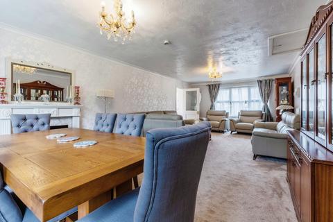 25 Elgar Close, Blackburn, BB2 3TE