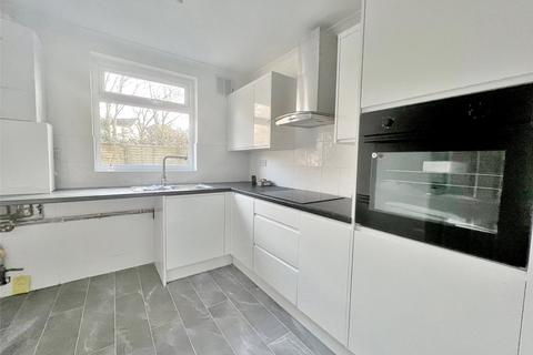 2 bedroom flat for sale, Highfield Gardens, West Sussex PO22