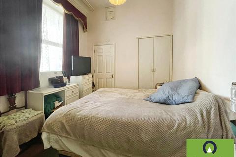 2 bedroom flat for sale, Park Terrace, West Sussex PO21