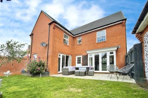 4 bedroom detached house for sale, Hasler Grove, Chichester PO20