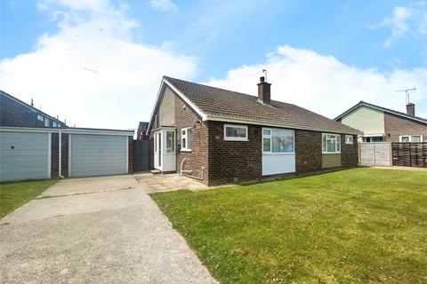 2 bedroom bungalow to rent, Glynde Crescent, West Sussex PO22